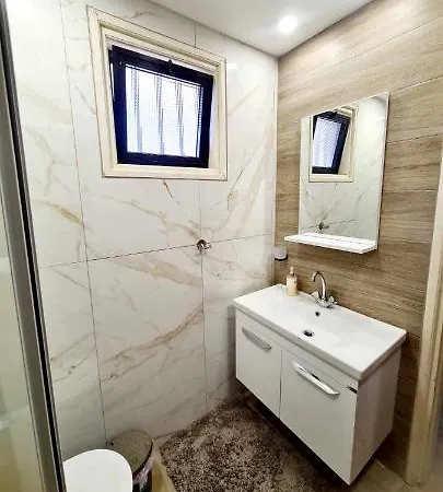 Vicky Apartment *